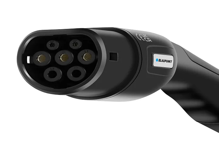 Blaupunkt AC charging station wall mounted side view