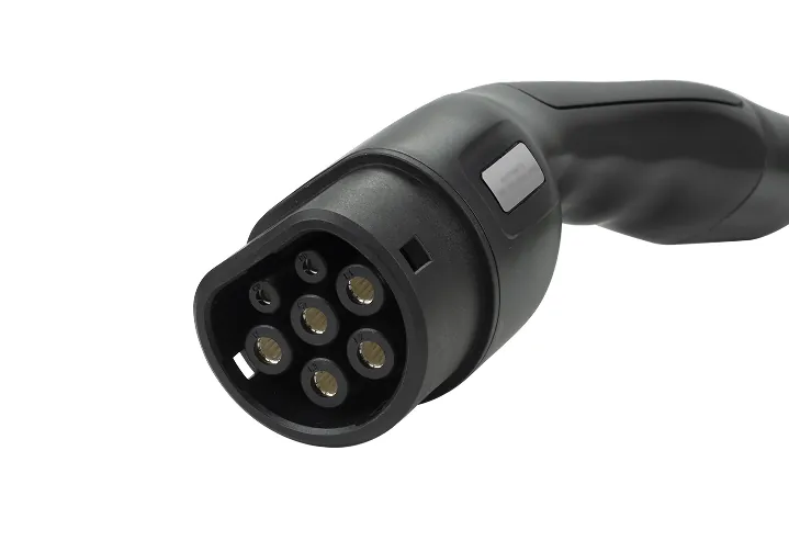 Blaupunkt EV charging cable Type 2 connected to electric vehicle