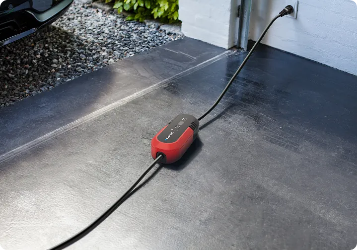 Blaupunkt portable EV charger with 8 meter cable